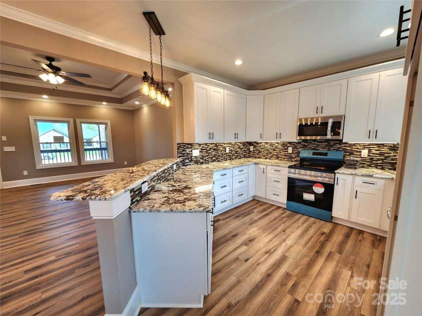 3251 WILSON Court, Lincolnton, NC 28092.  MLS# CAR4286121, YatesRealty ID 12941. 