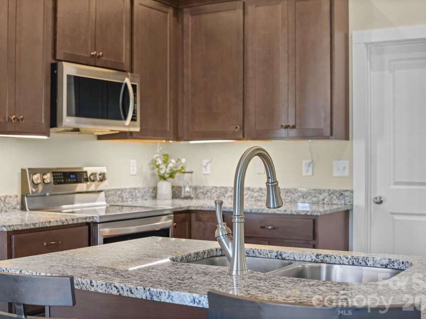 457 Riverwind Drive, Hendersonville, NC 28739.  MLS# CAR4364359, YatesRealty ID 12941. 
