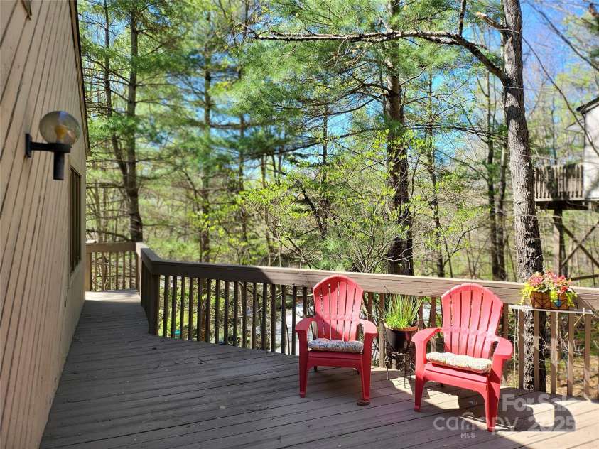 31 Cedarwood Lane, Asheville, NC 28803.  MLS# CAR4126621, YatesRealty ID 12943. One of three decks plus a porch and patio!