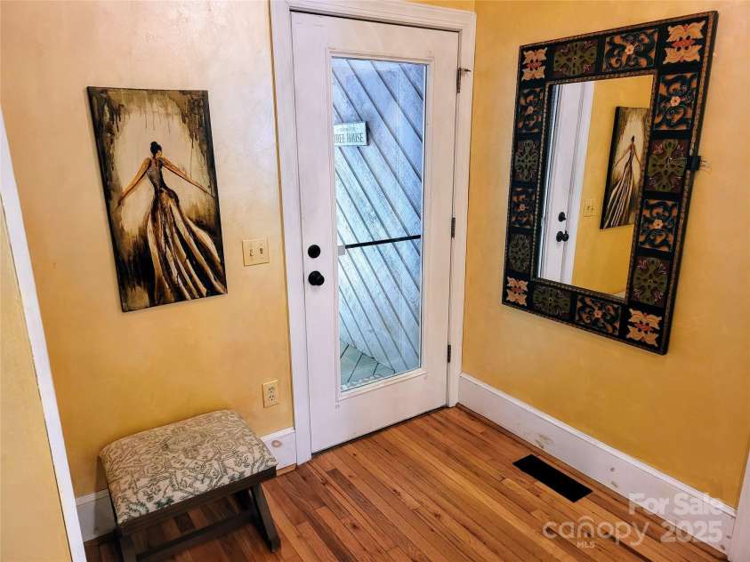 31 Cedarwood Lane, Asheville, NC 28803.  MLS# CAR4126621, YatesRealty ID 12943. Such an inviting entry