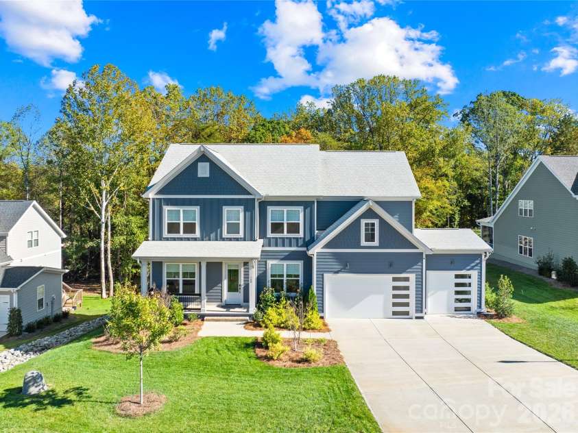 140 Dabbling Duck Circle, Mooresville, NC 28117.  MLS# CAR4363776, YatesRealty ID 12944. 3 car garage!