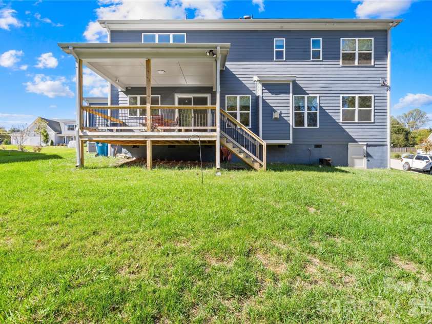140 Dabbling Duck Circle, Mooresville, NC 28117.  MLS# CAR4363776, YatesRealty ID 12944. Covered deck and patio