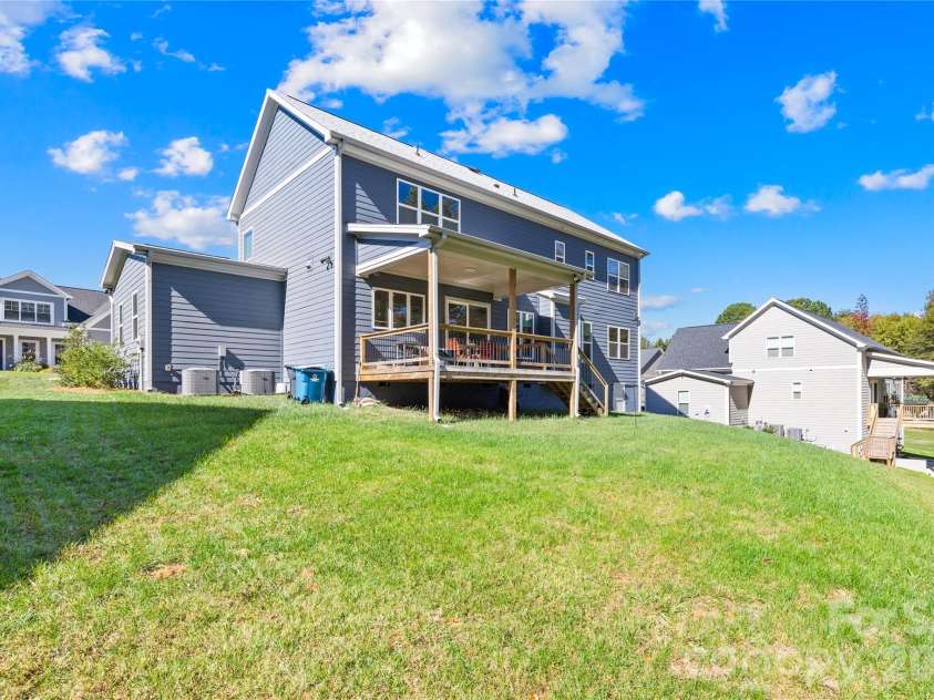 140 Dabbling Duck Circle, Mooresville, NC 28117.  MLS# CAR4363776, YatesRealty ID 12944. Room for pool