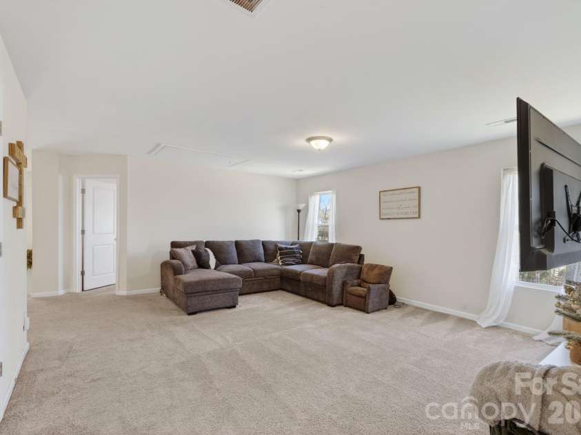 3074 Falling Stone Circle, Indian Trail, NC 28079.  MLS# CAR4367568, YatesRealty ID 12945. 