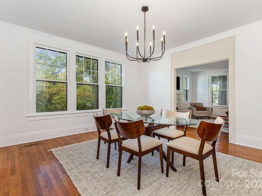 211 6th Avenue, Gastonia, NC 28052.  MLS# CAR4292965, YatesRealty ID 12946. 