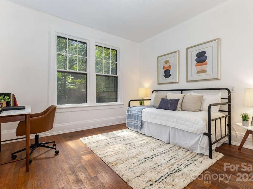 211 6th Avenue, Gastonia, NC 28052.  MLS# CAR4292965, YatesRealty ID 12946. 