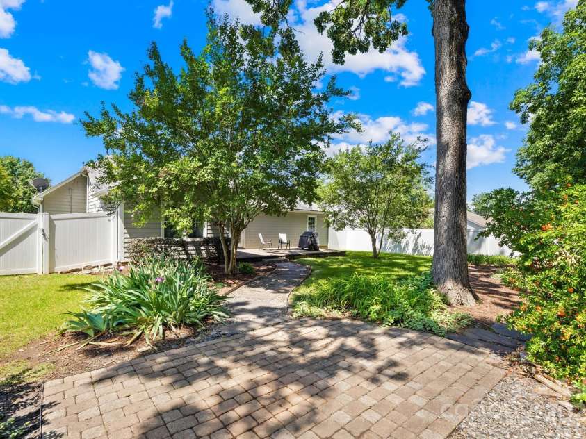 3006 Emerald Meadow Lane, Charlotte, NC 28273.  MLS# CAR4255235, YatesRealty ID 12948. Backyard View