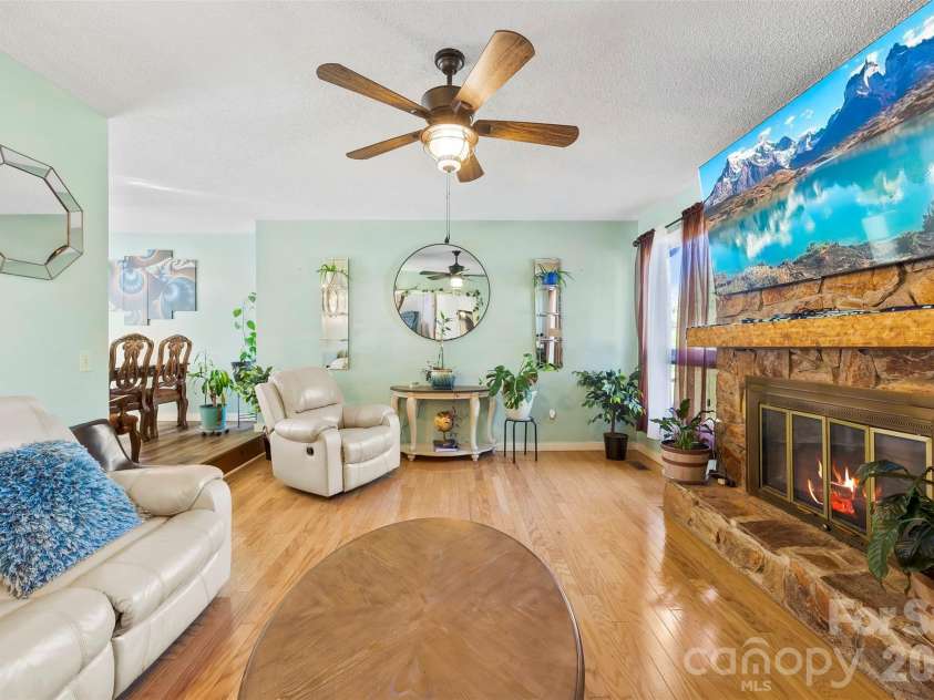 831 College Avenue, Shelby, NC 28152.  MLS# CAR4368508, YatesRealty ID 12948. 
