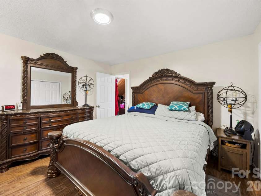 831 College Avenue, Shelby, NC 28152.  MLS# CAR4368508, YatesRealty ID 12948. 