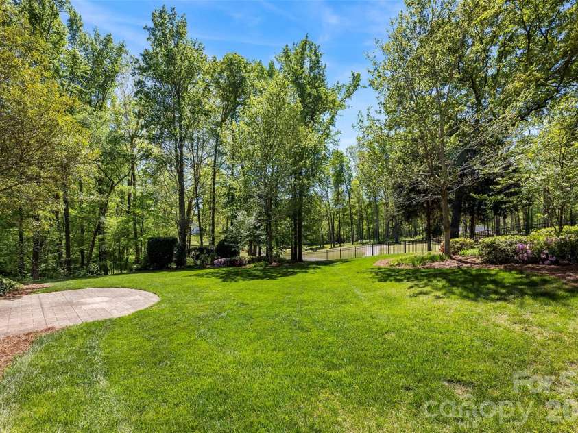 3729 Eaglebrook Drive, Gastonia, NC 28056.  MLS# CAR4368950, YatesRealty ID 12949. 