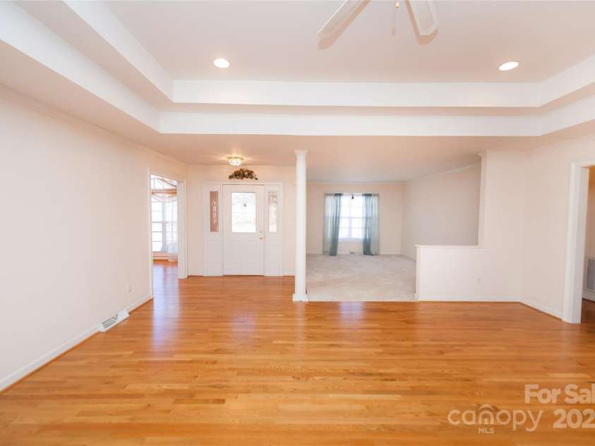 1 Carnoustie Court, Campobello, SC 29322.  MLS# CAR4222855, YatesRealty ID 1295. 