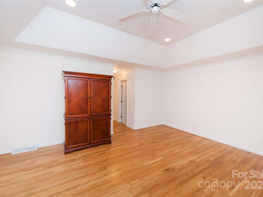 1 Carnoustie Court, Campobello, SC 29322.  MLS# CAR4222855, YatesRealty ID 1295. 