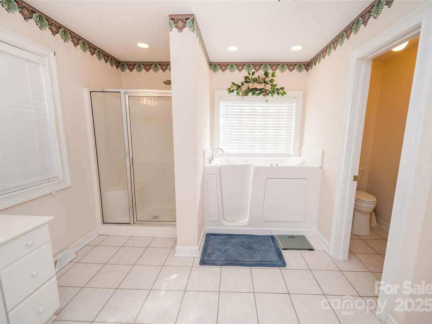 1 Carnoustie Court, Campobello, SC 29322.  MLS# CAR4222855, YatesRealty ID 1295. 