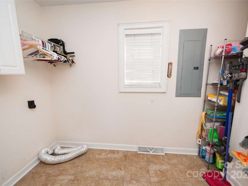 1 Carnoustie Court, Campobello, SC 29322.  MLS# CAR4222855, YatesRealty ID 1295. 