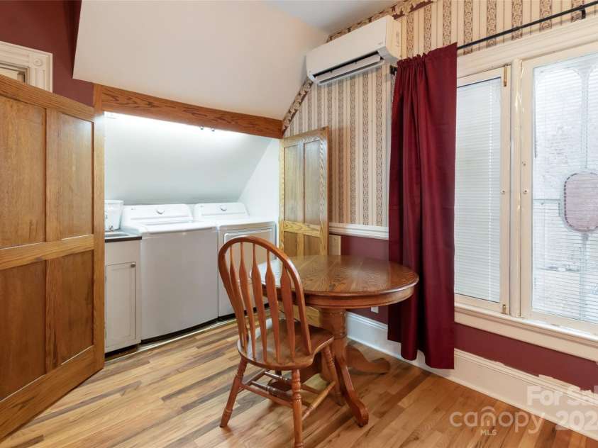 759 and 755 Snelson Road, Marshall, NC 28753.  MLS# CAR4186627, YatesRealty ID 1295. Upstairs laundry main