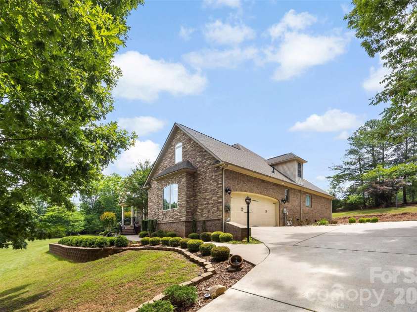 770 Cooks Cove Ridge, Clover, SC 29710.  MLS# CAR4380714, YatesRealty ID 1295. 