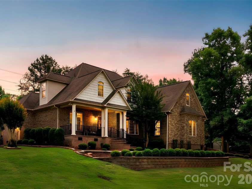 770 Cooks Cove Ridge, Clover, SC 29710.  MLS# CAR4380714, YatesRealty ID 1295. Welcome home