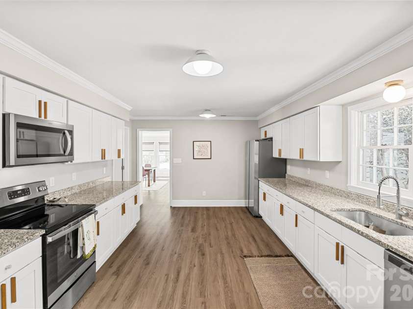12811 Moores Chapel Road, Charlotte, NC 28214.  MLS# CAR4358921, YatesRealty ID 12950. 