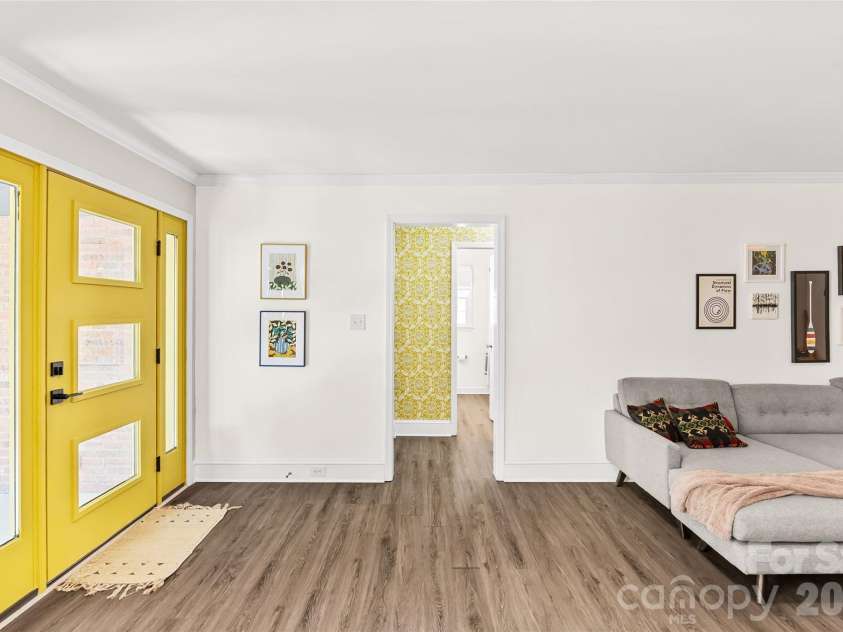 12811 Moores Chapel Road, Charlotte, NC 28214.  MLS# CAR4358921, YatesRealty ID 12950. 