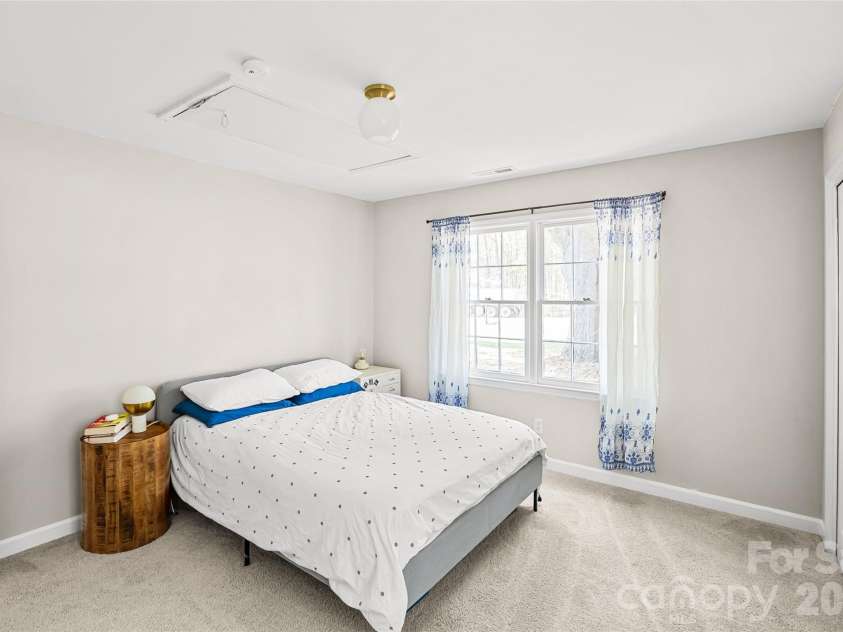 12811 Moores Chapel Road, Charlotte, NC 28214.  MLS# CAR4358921, YatesRealty ID 12950. 