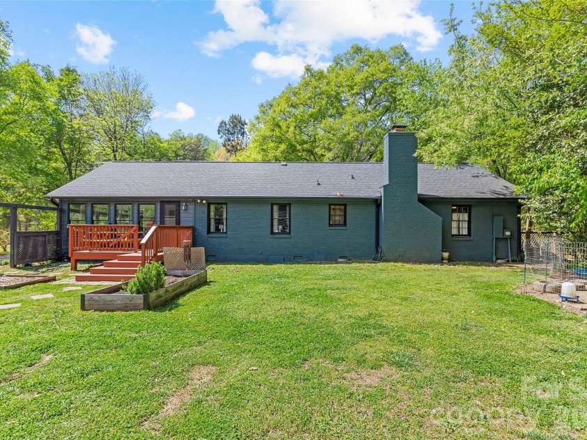 12811 Moores Chapel Road, Charlotte, NC 28214.  MLS# CAR4358921, YatesRealty ID 12950. 
