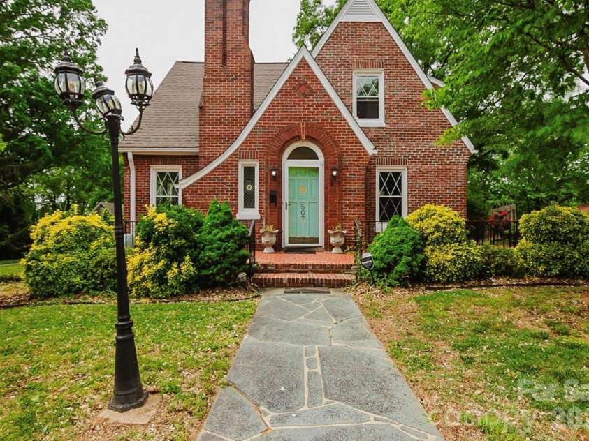 507 5th Street, Albemarle, NC 28001.  MLS# CAR4370857, YatesRealty ID 12951. 