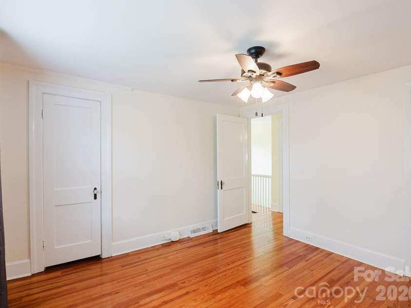507 5th Street, Albemarle, NC 28001.  MLS# CAR4370857, YatesRealty ID 12951. 