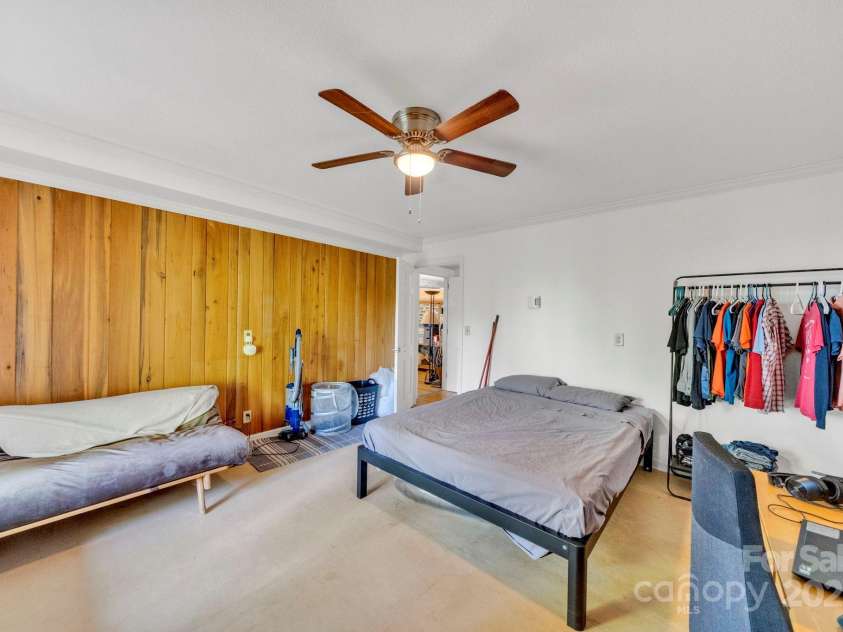 1412 Valmont Drive, Hendersonville, NC 28791.  MLS# CAR4258436, YatesRealty ID 12953. 