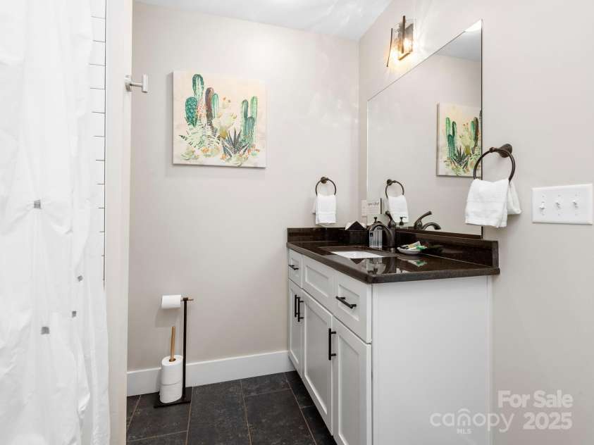 12 Martin Valley Road, Swannanoa, NC 28778.  MLS# CAR4253037, YatesRealty ID 12954. 