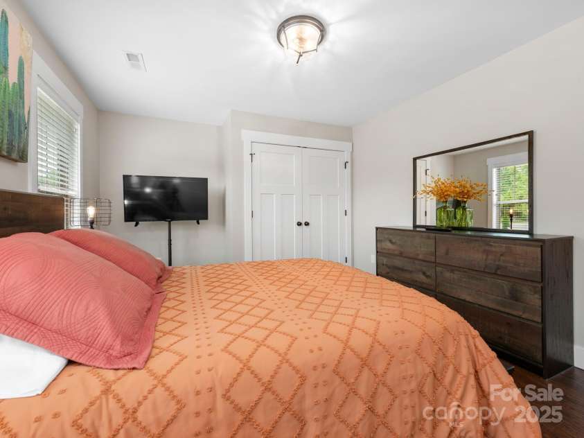 12 Martin Valley Road, Swannanoa, NC 28778.  MLS# CAR4253037, YatesRealty ID 12954. 