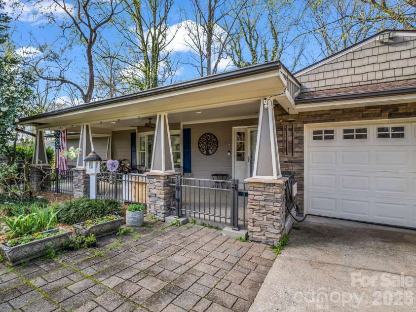 54 Broadway Avenue, Tryon, NC 28782.  MLS# CAR4357107, YatesRealty ID 12954. Craftsman Style Charm