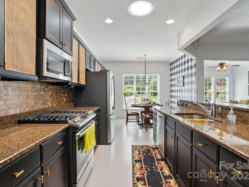 43041 Mimosa Court, Fort Mill, SC 29707.  MLS# CAR4259036, YatesRealty ID 12955. 