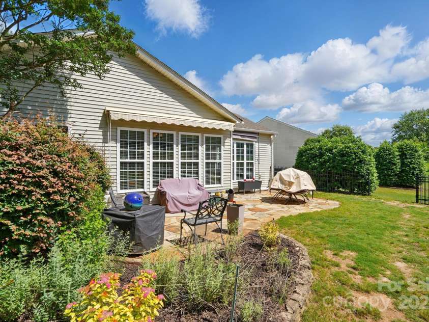 43041 Mimosa Court, Fort Mill, SC 29707.  MLS# CAR4259036, YatesRealty ID 12955. 