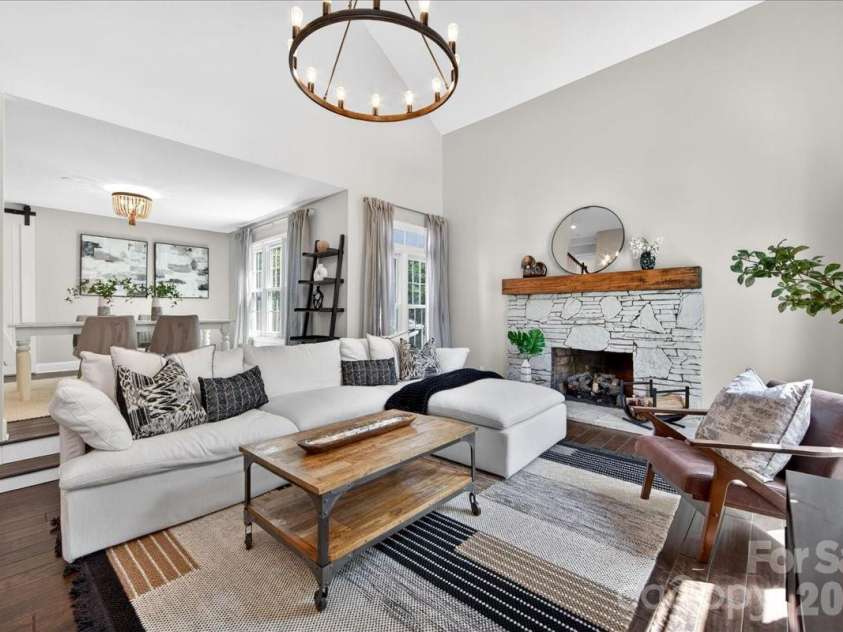 4612 Quail Canyon Drive, Charlotte, NC 28226.  MLS# CAR4367423, YatesRealty ID 12955. 