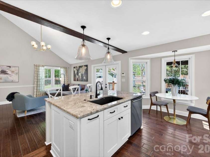 4612 Quail Canyon Drive, Charlotte, NC 28226.  MLS# CAR4367423, YatesRealty ID 12955. 