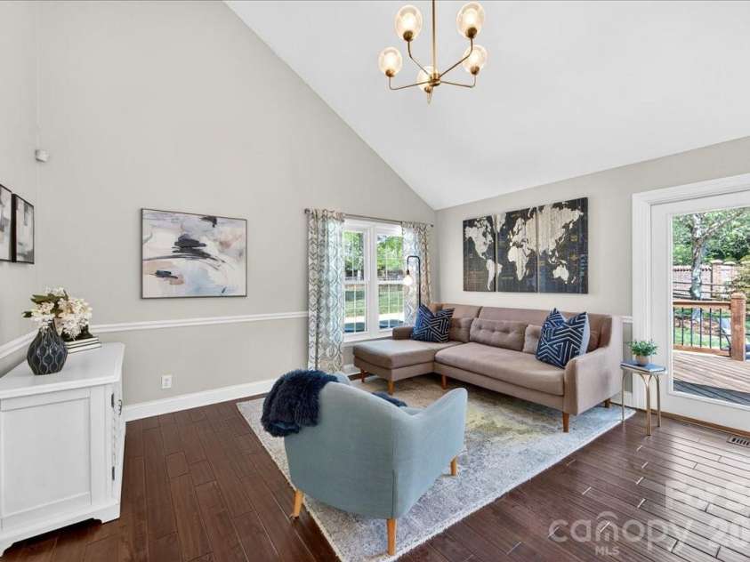 4612 Quail Canyon Drive, Charlotte, NC 28226.  MLS# CAR4367423, YatesRealty ID 12955. 