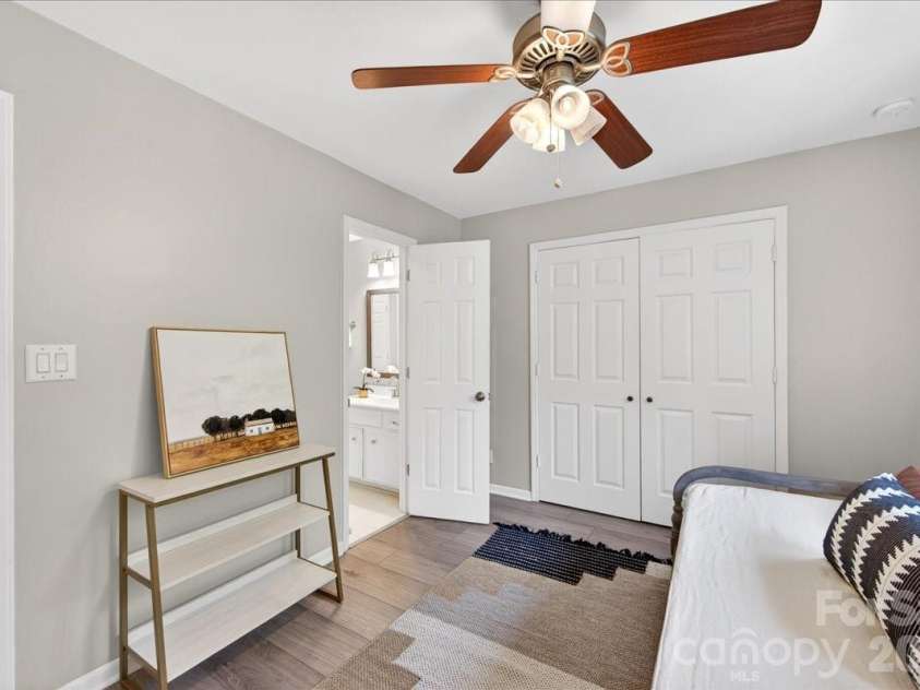 4612 Quail Canyon Drive, Charlotte, NC 28226.  MLS# CAR4367423, YatesRealty ID 12955. 