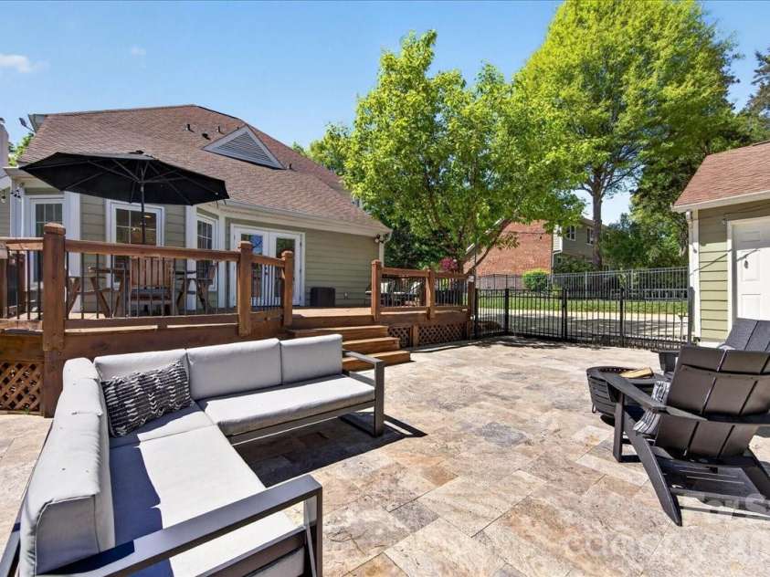 4612 Quail Canyon Drive, Charlotte, NC 28226.  MLS# CAR4367423, YatesRealty ID 12955. 