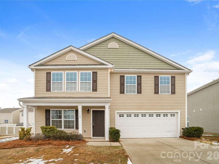 3012 Sweet Apple Drive, Dallas, NC 28034.  MLS# CAR4342730, YatesRealty ID 12956. 