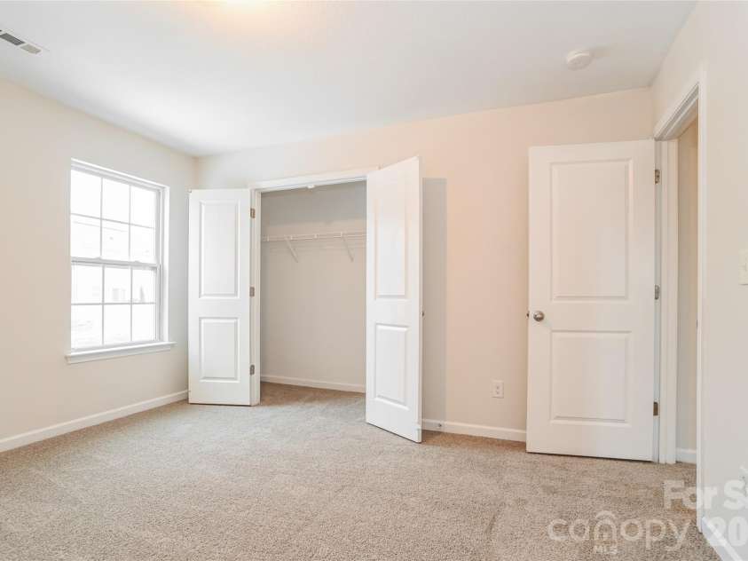 3012 Sweet Apple Drive, Dallas, NC 28034.  MLS# CAR4342730, YatesRealty ID 12956. 
