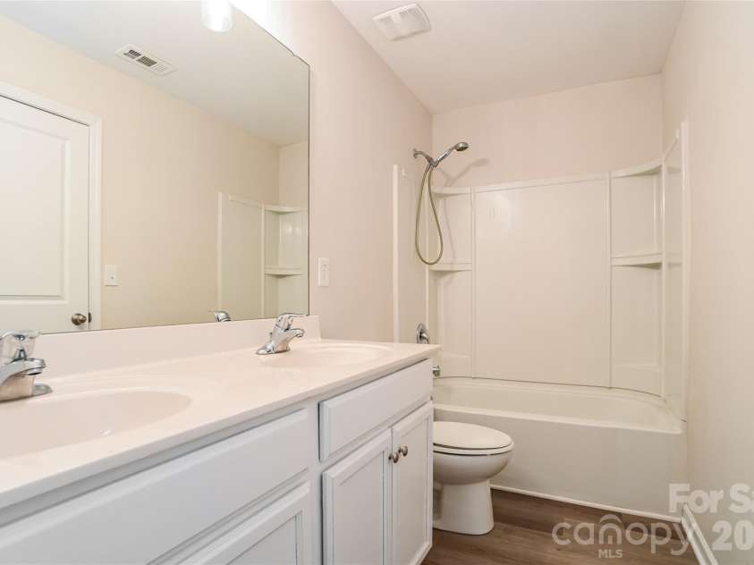 3012 Sweet Apple Drive, Dallas, NC 28034.  MLS# CAR4342730, YatesRealty ID 12956. 