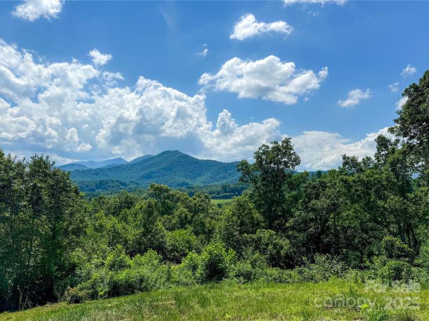378 Monte Vista Drive, Waynesville, NC 28786.  MLS# CAR4203577, YatesRealty ID 12956. 