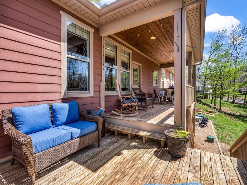 16 Lily Hill Road, Swannanoa, NC 28778.  MLS# CAR4243155, YatesRealty ID 12957. 