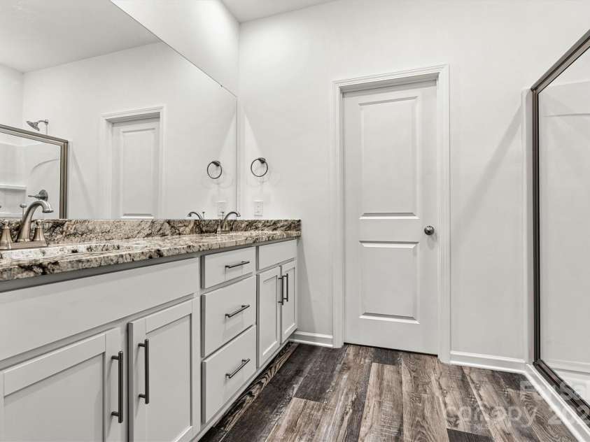 3567 Farmfield Drive, Claremont, NC 28610.  MLS# CAR4250257, YatesRealty ID 12960. Primary dual vanity