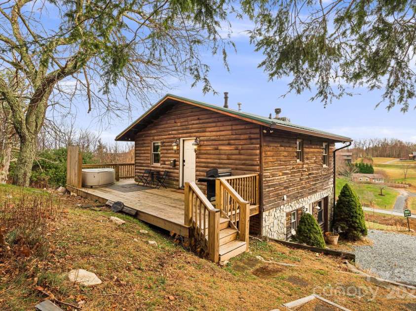 232 Copper Springs Drive, Boone, NC 28607.  MLS# CAR4206010, YatesRealty ID 12961. 