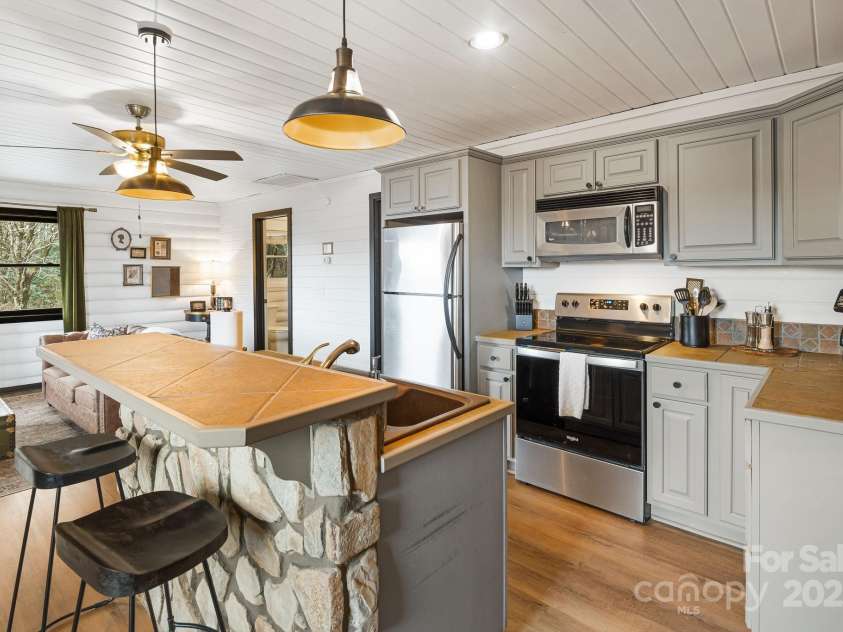 232 Copper Springs Drive, Boone, NC 28607.  MLS# CAR4206010, YatesRealty ID 12961. 