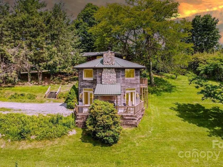 232 Copper Springs Drive, Boone, NC 28607.  MLS# CAR4206010, YatesRealty ID 12961. 