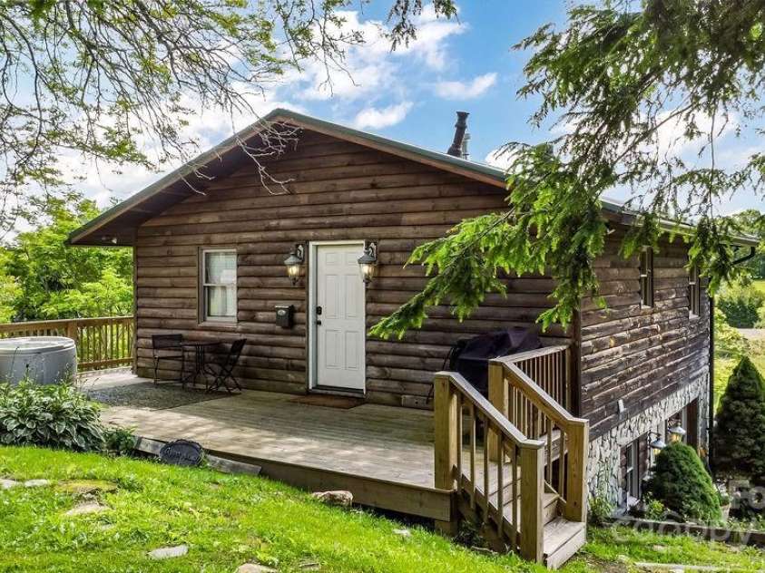 232 Copper Springs Drive, Boone, NC 28607.  MLS# CAR4206010, YatesRealty ID 12961. 