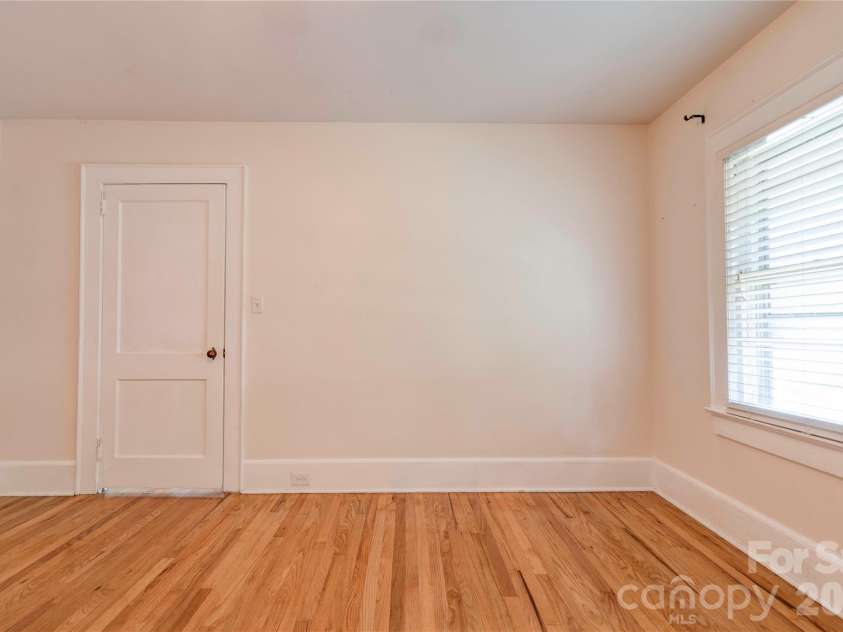 511 Sumter Street, Shelby, NC 28150.  MLS# CAR4371076, YatesRealty ID 12961. 