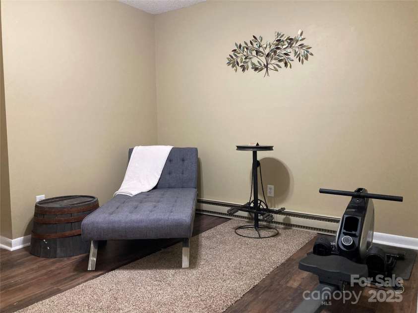 23 Hollybrook Drive, Asheville, NC 28803.  MLS# CAR4253412, YatesRealty ID 12962. Bonus room with large closet